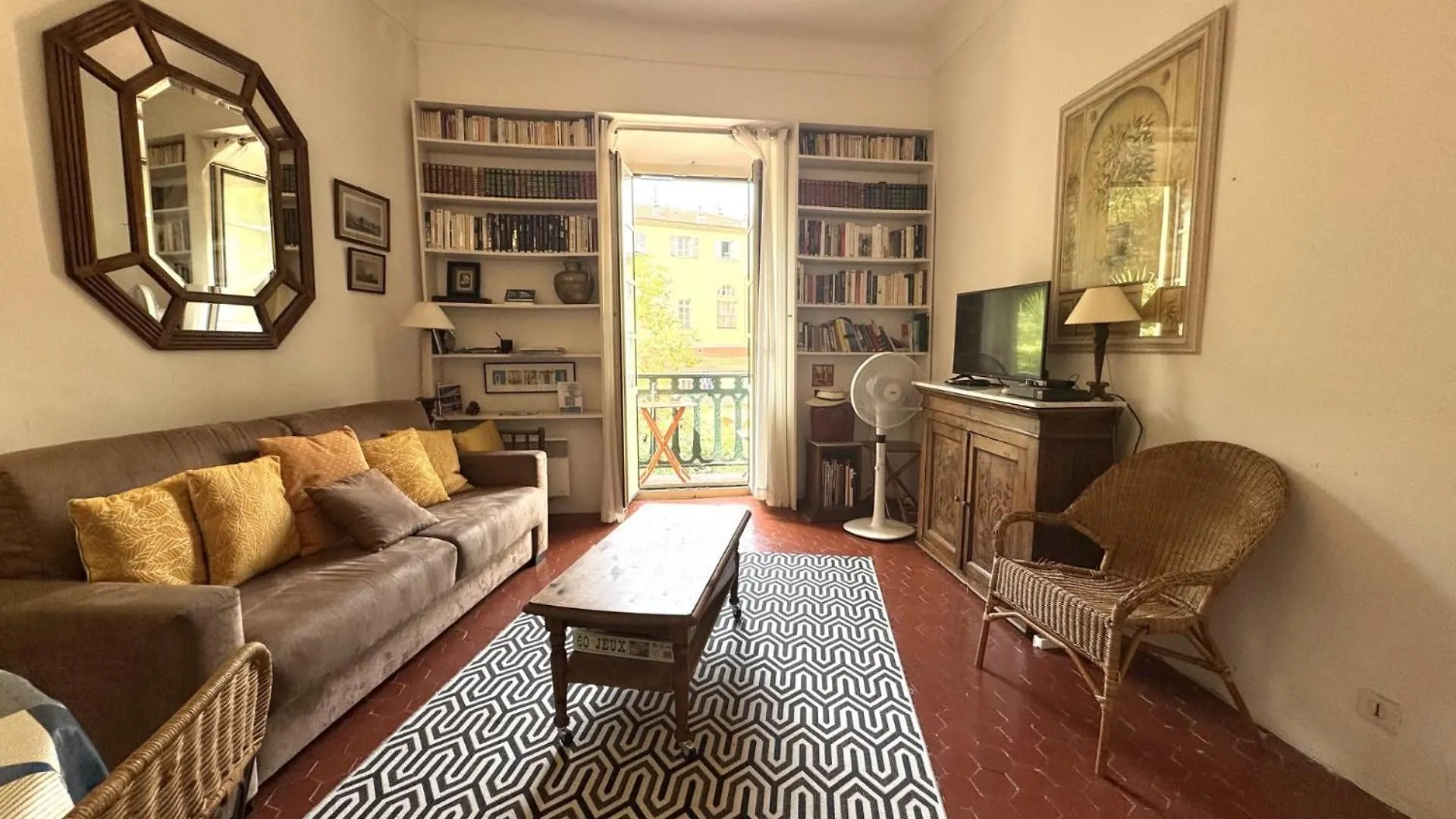 ניס Aparthotel Riviera - Balcon Honore 1 - Old Town - 5 Mn Promenade Des Anglais Et Plage - Charme Absolu - Appartement 2 Pieces Avec Balcon Ac - Vue Mer Et Ville